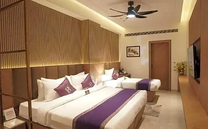 Balaji Palace Kashi