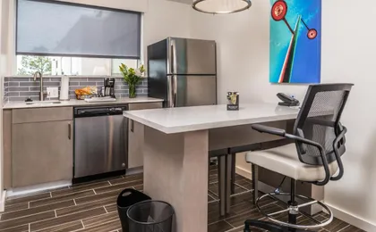 Hyatt House Raleigh / Rdu / Brier Creek