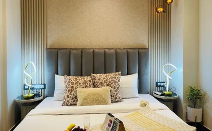 BedChambers, Saket