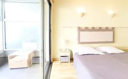 Viva Riviera Cosy and Large 2 Bedrooms with balcony