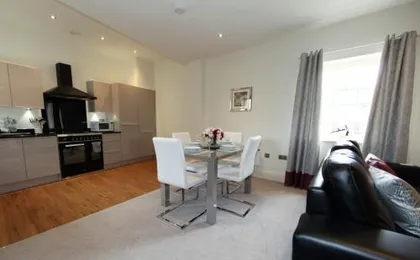 6 Hunter House - Heart of The City With Free onsite Parking