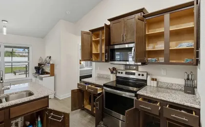 Modern 4BR Retreat Near Beach Heated Pool