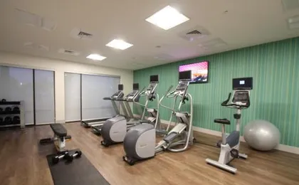 Holiday Inn Express & Suites Lakeland South by IHG