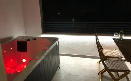 Apartments Tonkita with jacuzzi