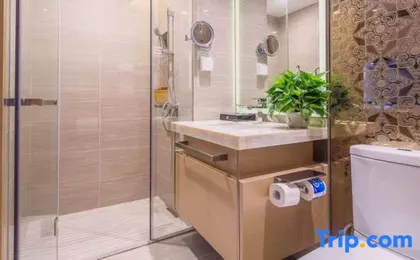 Roomme Huanju Apartment (Guangzhou Zhujiang New Town R&F Dongshan New World)