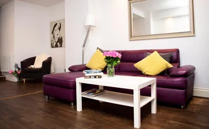 Apt 1, Trafalgar Square 1st Floor by Indigo Flats