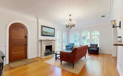 Charming Spanish-style Home in Davis Shores Walk to Downtown, Beach & Local Fun!
