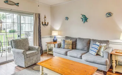 Dog-friendly Condo w/ Pool & Golf in Myrtle Beach!