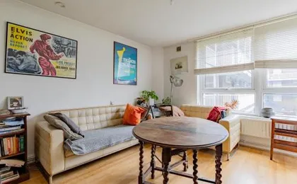 Characterful 1 Bedroom Flat Close to DLR