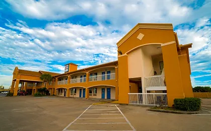 Island Inn By OYO Galveston Beach, TX