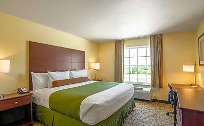 Cobblestone Hotel & Suites - Paxton