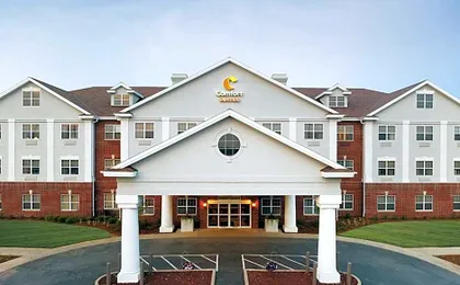 Comfort Suites Milwaukee Airport