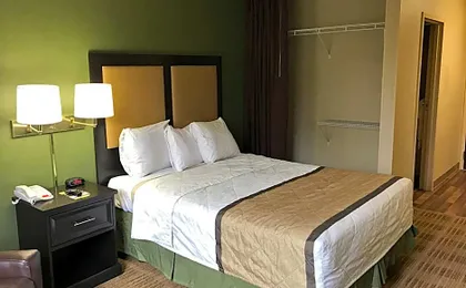 Extended Stay America Select Suites - Detroit - Farmington Hills