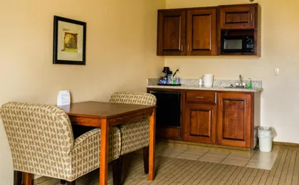 Holiday Inn Express & Suites Acme - Traverse City