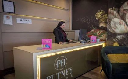 Putney Hotel