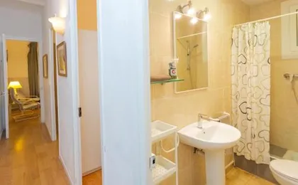 Apartment Gracia Torrijos by Interhome