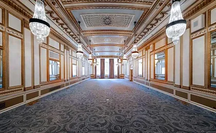 The Benson Portland, Curio Collection by Hilton