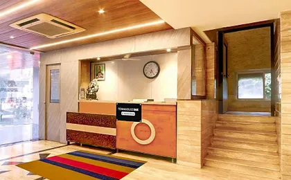 Super Townhouse Oak Madhapur Nera Regency