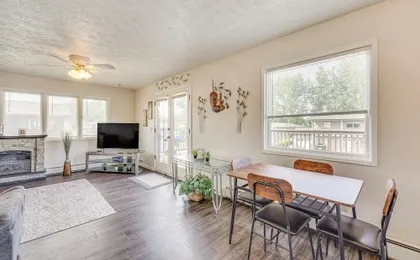 5 Mi to State Park: Mtn-view Apt in Anchorage