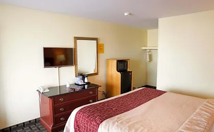 Highlander Motel