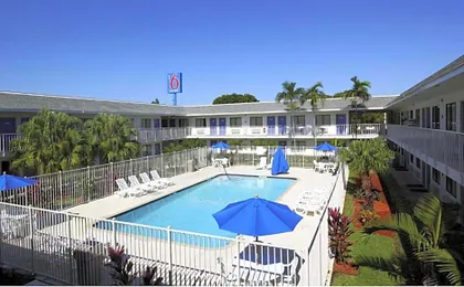 Motel 6 Lantana/West Palm Beach, FL