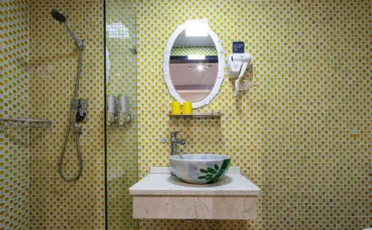 Meiyou Hotel (Shanghai Caobao Road)