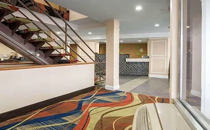 Rodeway Inn Syracuse Carrier Circle