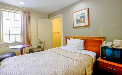 Budget Inn By OYO Natural Bridge I-81