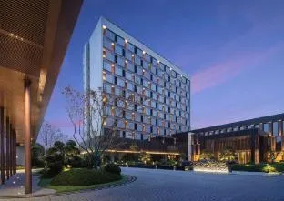 Lexisun Serviced Apartment Guangzhou (Canton Fair Free Shuttle)