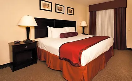 Grand Texan Hotel And Convention Center