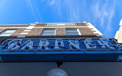 Gardner Hotel & Hostel