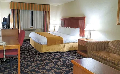 Comfort Inn & Suites Shakopee Downtown Area