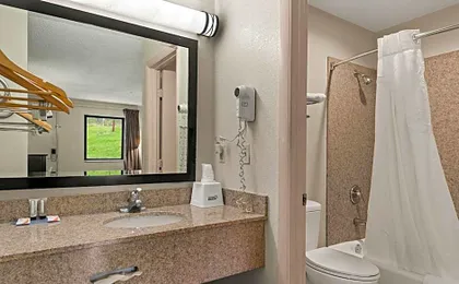 Americas Best Value Inn Laurel