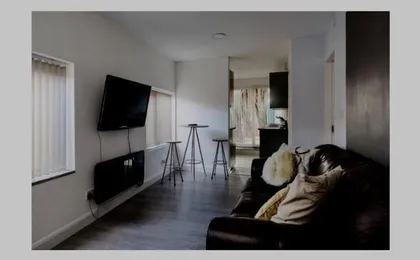 Treetops Flat3 Hall Green B28