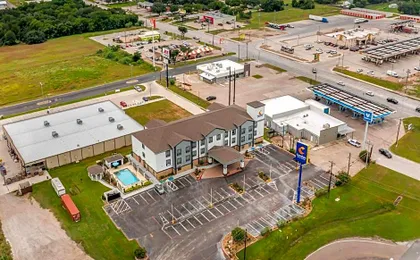 Comfort Inn & Suites