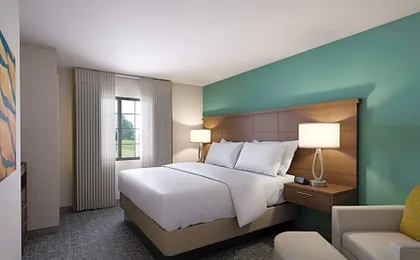 Staybridge Suites Sterling Heights - Detroit by IHG