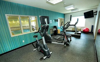 Holiday Inn Express Hotel & Suites Grand Forks By IHG