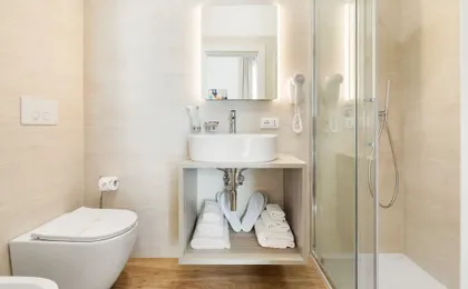 Adelante Rooms