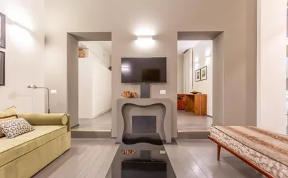 Spanish Steps DeLuxe Apartment