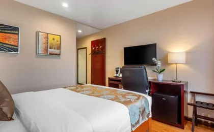 Industry City Hotel An Ascend Hotel Collection Member