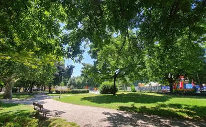 Blue Ocean Pearl in Zagreb (Adults Only)