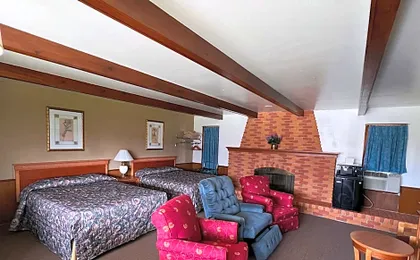 Spinning Wheel Motel
