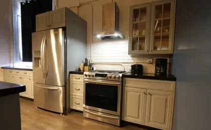 424 Gold Way- 3Bed/2Bath Apartment