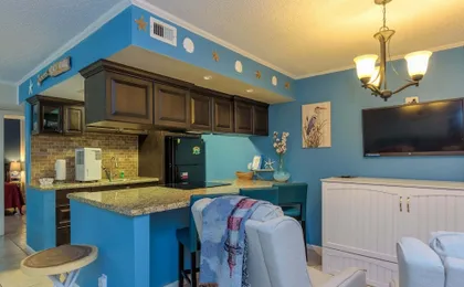 Tiki 125 - Poolfront 1br Condo Sleeps 6 Near Beach 1 Bedroom Condo
