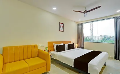Townhouse La Vista Inn Grand Hotel