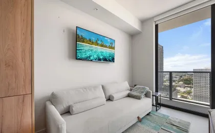 The Crosby Studio by Palermo Home