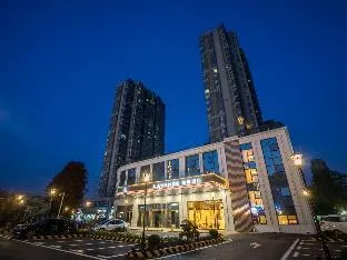 Lavande Hotel Wuhan Jinyin Lake Light Industry University