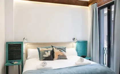 Acanthus Suites