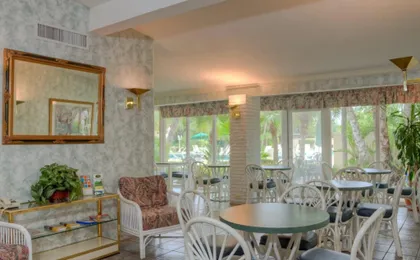 Golden Host Resort - Sarasota