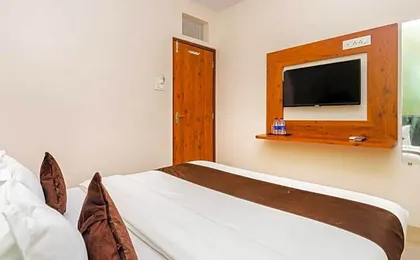 Hotel Raheja Residency